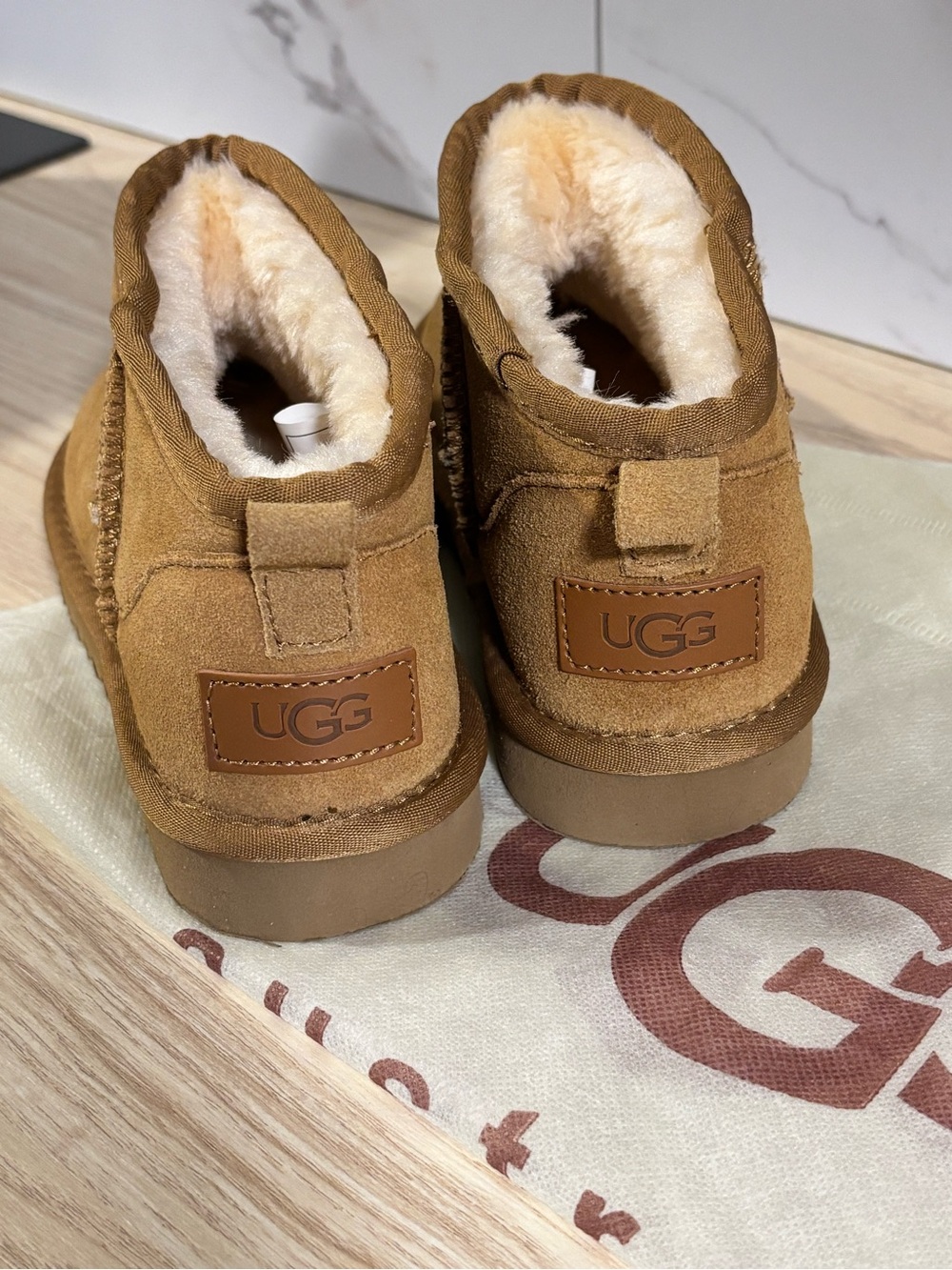 Kids Classic Mini Suede Boots in Chestnut BRAND NEW
